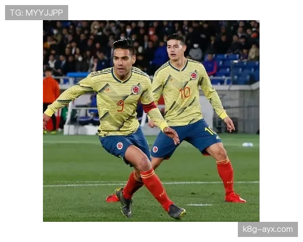 哥伦比亚队战术革新升级，全新阵型助力国际赛事稳健前行