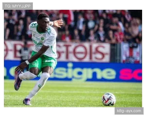 圣埃蒂安反击效率飙升引热议,球队表现成焦点 圣埃蒂安反击效率飙升引热议,球队表现成焦点